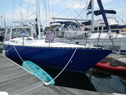 41 foot sailboat -- Tartan